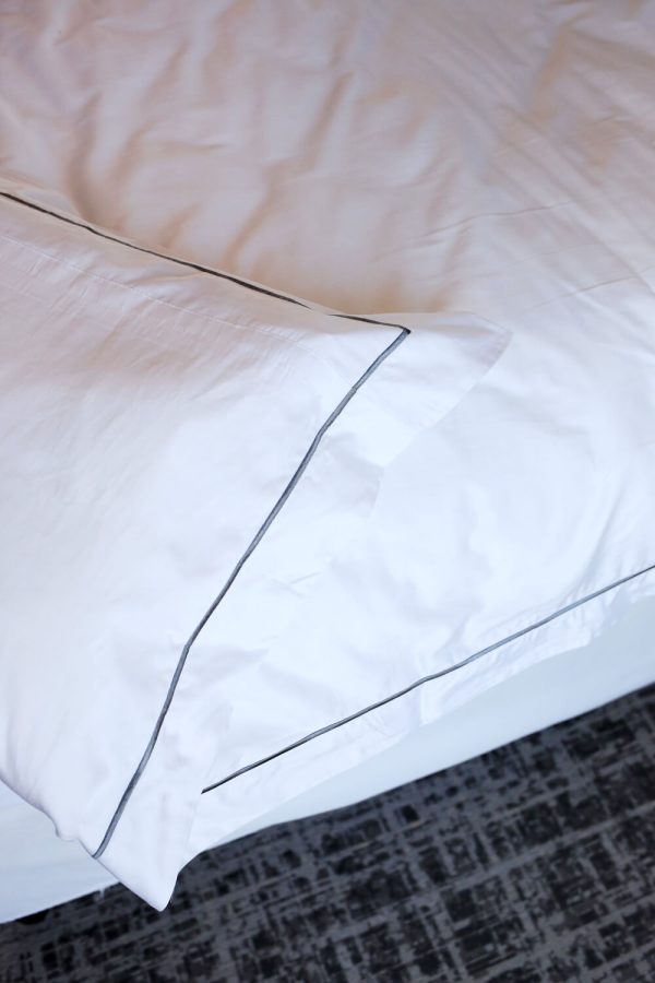 Satin Stitch - Luxury Cotton Duvet Cover Set - 400TC - Image 5